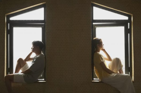 浙江一双匹俦冷战7天，妻子发短信：“喂，死了没？”谁料，丈夫报告让东谈主泪目